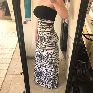 SOLD Patterned maxi dress